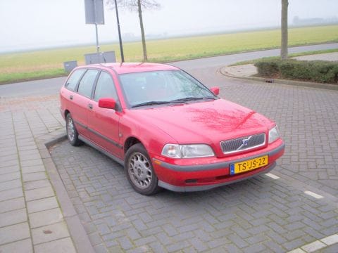 Volvo V40 1.8 Comfort-Line (1998)