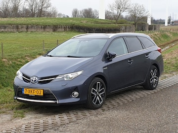 Toyota Auris Touring Sports 1.8 Hybrid Lease Plus (2014)