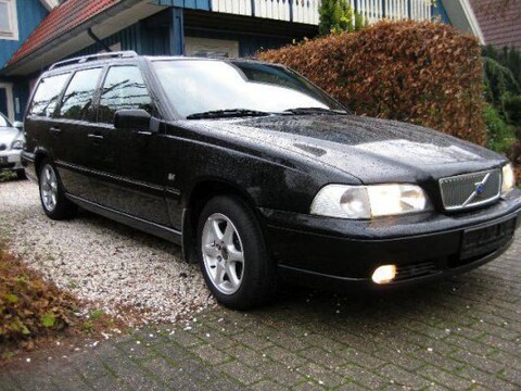 Volvo V70 2.5 D Comfort Exclusive-Line