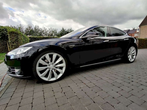 Tesla Model S 85 Performance