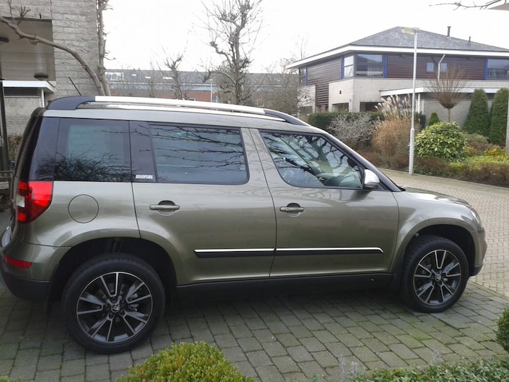Skoda Yeti 1.4 TSI Ambition (2015)