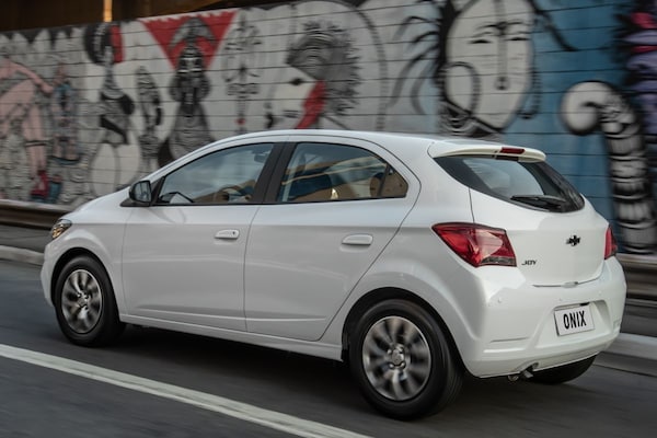 Chevrolet Onix Plus