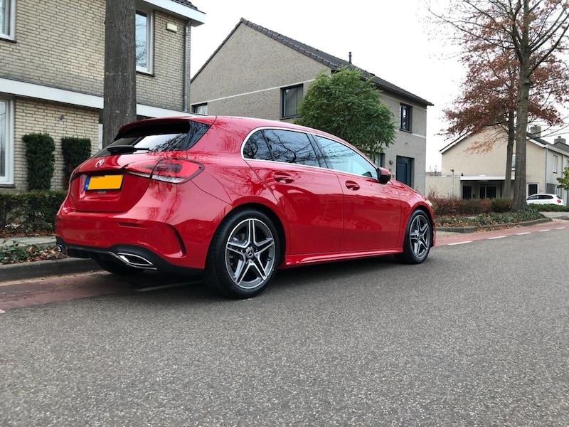 Mercedes-Benz A 180 d Business Solution AMG (2018)