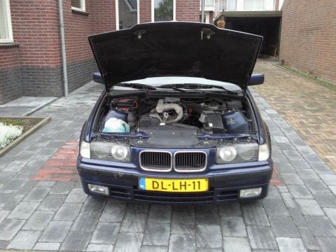 BMW 318i (1993)
