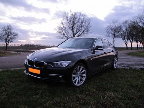 BMW 320i EfficientDynamics High Executive (2013)