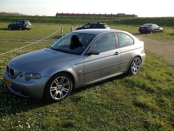 BMW 316ti Compact (2004)