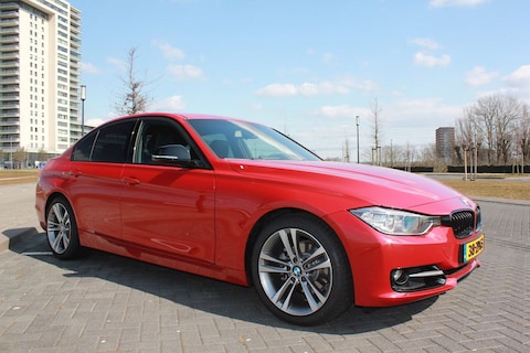 BMW 320i High Executive