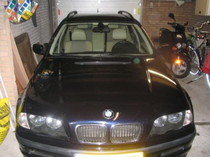 BMW 318i touring Executive (1999)
