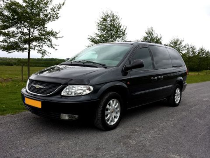 Chrysler Grand Voyager 3.3i V6 LX (2002)