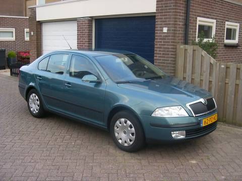 Skoda Octavia 1.6 Ambiente (2005)