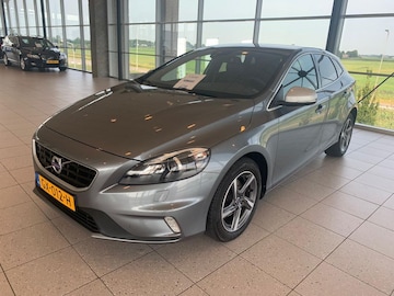 Volvo V40 D2 Business R-Design (2015)