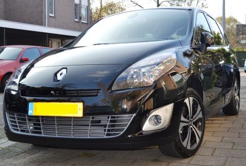 Renault Grand Scénic 1.6 dCi 130 Bose (2011)