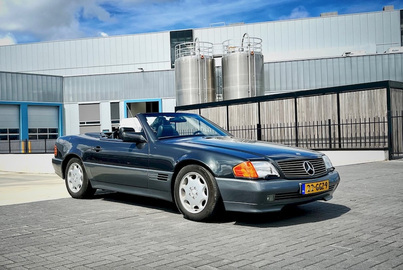Mercedes-Benz SL 280 (1993)
