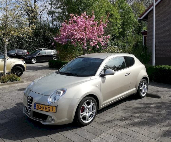 Alfa Romeo MiTo 1.4 Turbo MultiAir S&S Distinctive (2009)