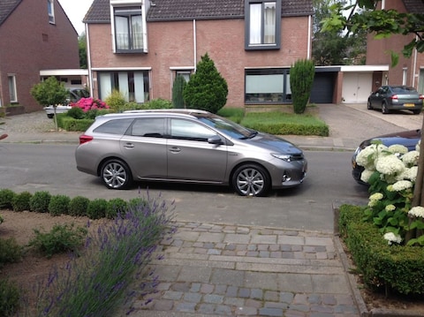 Toyota Auris Touring Sports 1.8 Hybrid Lease Plus (2014)
