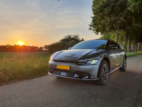 Kia EV6 77.4kWh Plus (2022)