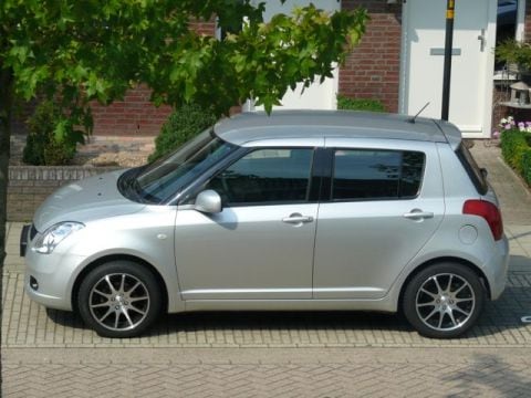 Suzuki Swift 1.3 Exclusive
