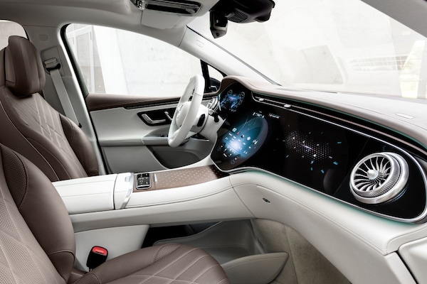 Mercedes-Benz EQE SUV