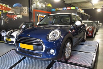 Mini Cooper D (2014)