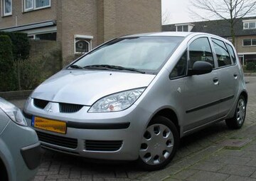 Mitsubishi Colt 1.3 Inform Intro Pack (2004)