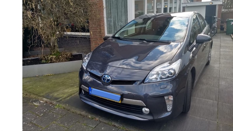 Toyota Prius 1.8 Plug-in Hybrid Executive Business (2013)