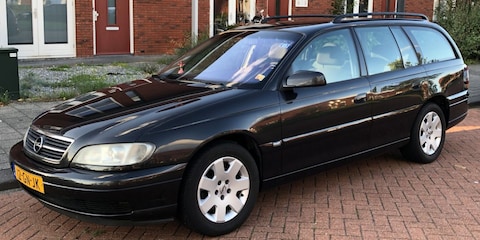 Opel Omega Stationwagon 2.2i-16V Business Edition