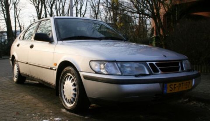 Saab 900 2.0i