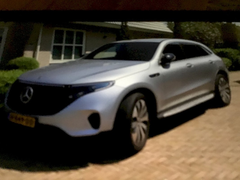 Mercedes-Benz EQC 400 4MATIC (2019)