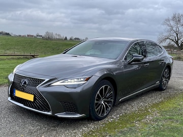 Lexus LS 500h AWD President Line (2022)