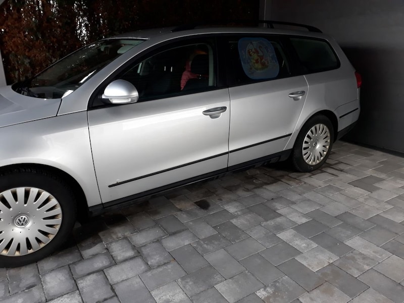 Volkswagen Passat Variant 2.0 TDI 110pk BlueMotion Trendl. (2009)