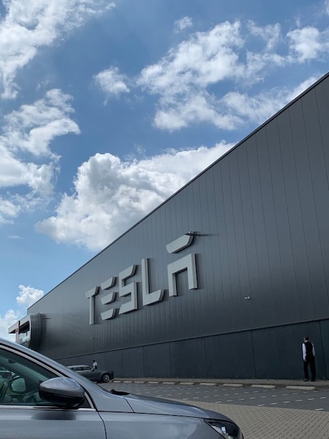 Tesla Model 3 Long Range AWD (2019)