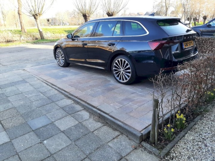 Skoda Octavia 1.4 TSI iV PHEV Business Edition Plus (2021)