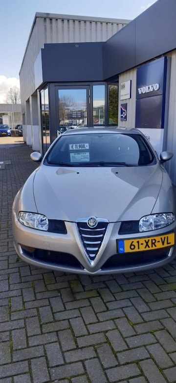 Alfa Romeo GT 2.0 JTS 16V Distinctive (2007)