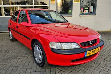 Deze Opel Vectra kun (en mag) je niet missen - Liefhebber Gezocht