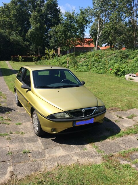 Lancia Ypsilon 1.2 LS