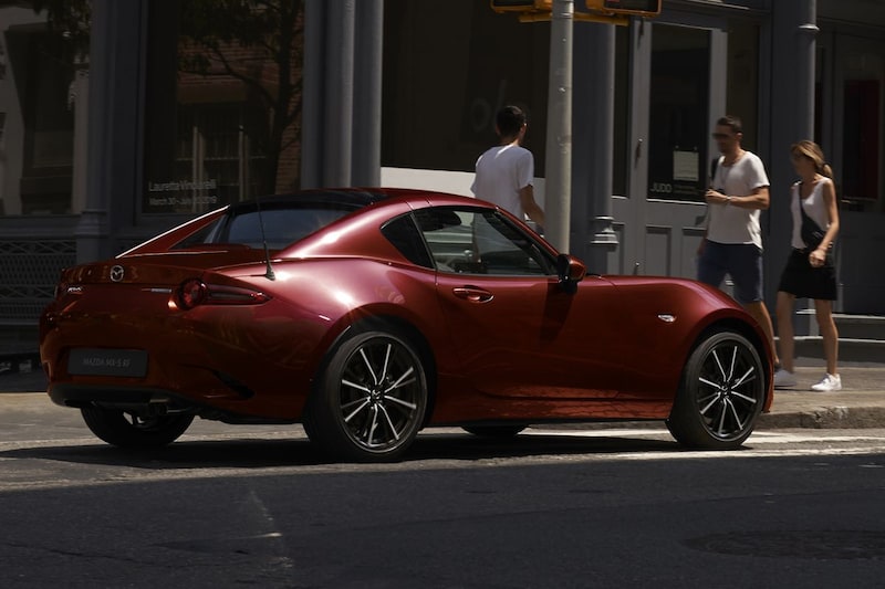 Mazda MX-5 RF SkyActiv-G 132 Kazari prijs en specificaties