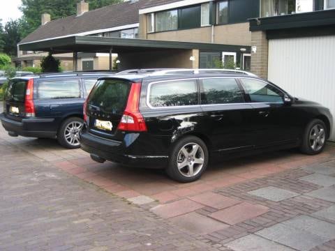 Volvo V70 D5 Summum (2008)