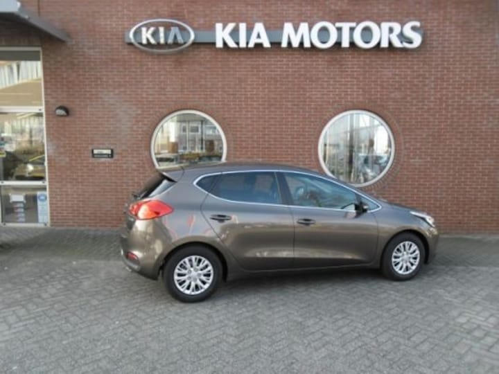 Kia Ceed 1.6 CRDi Business Pack (2012)