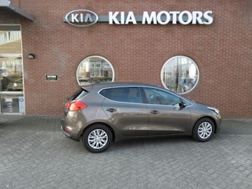Kia Ceed 1.6 CRDi Business Pack (2012)
