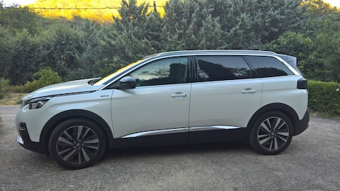 Peugeot 5008 GT-line 1.6 e-THP (2017)