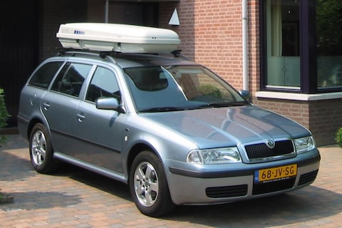 Skoda Octavia 1.6 Ambiente