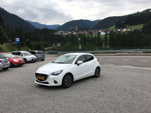 Mazda 2 SkyActiv-G 90 GT-M (2016)