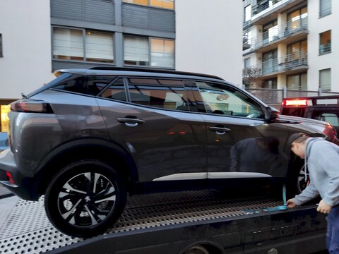 Peugeot 2008 Blue Lease Allure 1.2 PureTech 130