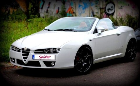 Alfa Romeo Spider 1750 Turbo Sport