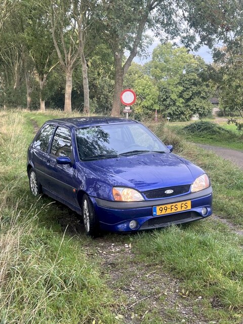 Ford Fiesta 1.6i 16V Sport