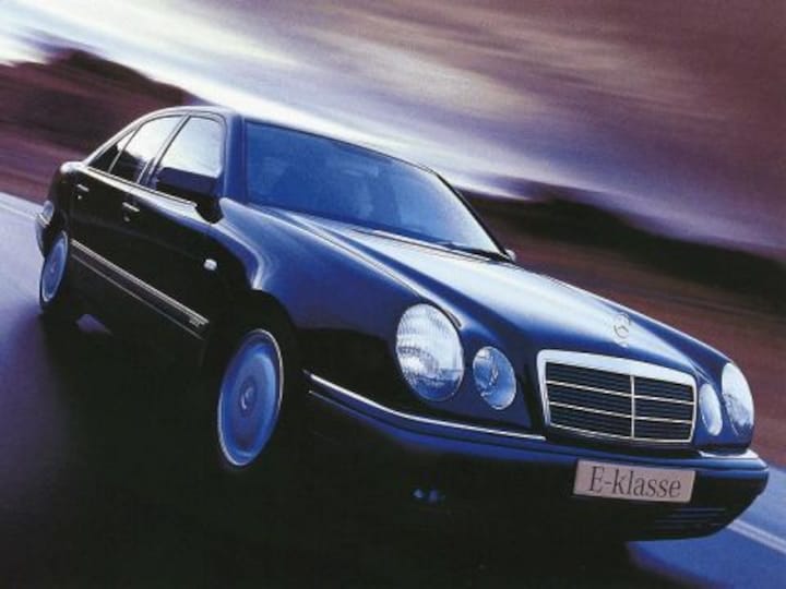 Mercedes-Benz E 300 Turbo Diesel Avantgarde