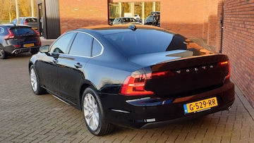 Volvo S90 D3 Momentum (2019)