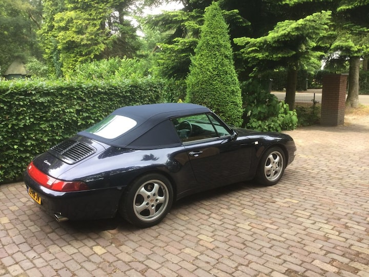 Porsche 911 Carrera Cabriolet (1996)