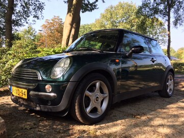 MINI Cooper (2002)