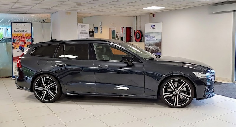 Volvo V60 T5 R-Design (2019)